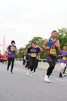 Runner Photo 2728039