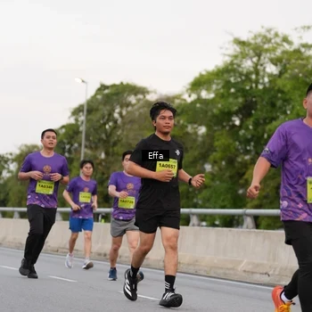 Runner Photo 2728389