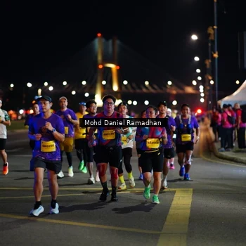 Runner Photo 2728694
