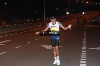 Runner Photo 2729402