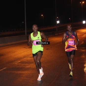 Runner Photo 2729775