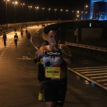 Runner Photo 2730006