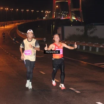 Runner Photo 2730043