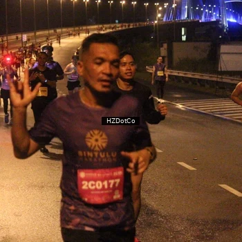 Runner Photo 2730649