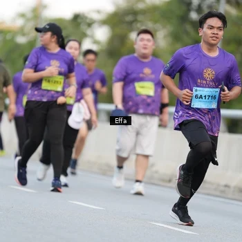 Runner Photo 2734914