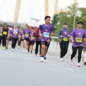 Runner Photo 2735096