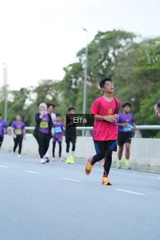 Runner Photo 2735599