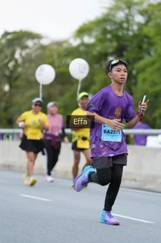 Runner Photo 2735659