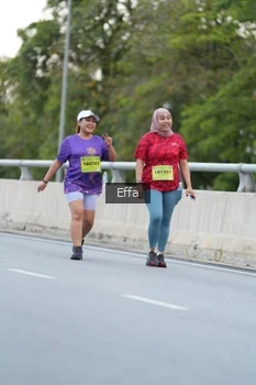 Runner Photo 2735744