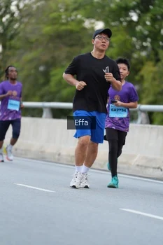 Runner Photo 2735749