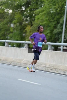 Runner Photo 2735755
