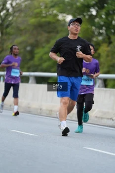 Runner Photo 2735779