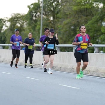 Runner Photo 2735944