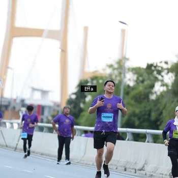 Runner Photo 2736038