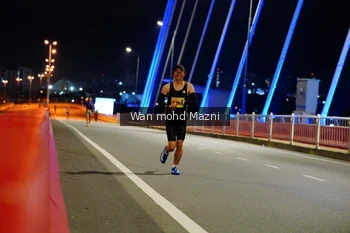 Runner Photo 2736056