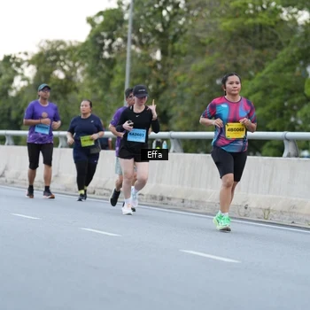 Runner Photo 2736070