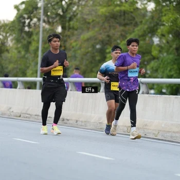 Runner Photo 2736096