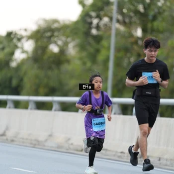 Runner Photo 2736168