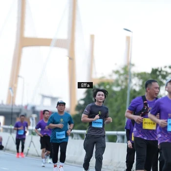 Runner Photo 2736215