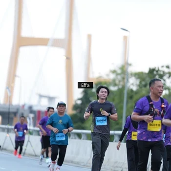 Runner Photo 2736217
