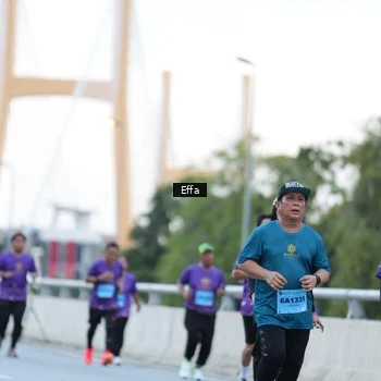 Runner Photo 2736220