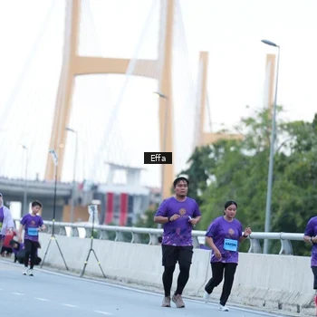 Runner Photo 2736238