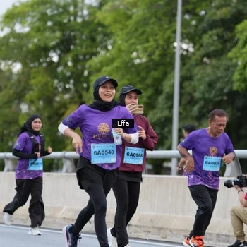 Runner Photo 2736424