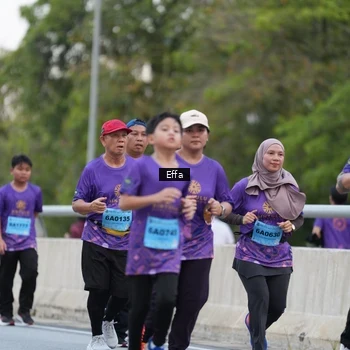 Runner Photo 2736553