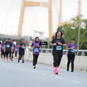 Runner Photo 2736572