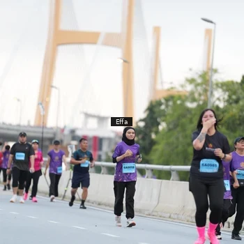 Runner Photo 2736580