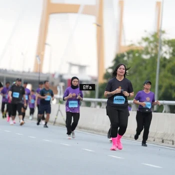 Runner Photo 2736584
