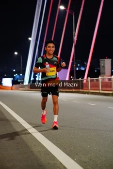 Runner Photo 2736587