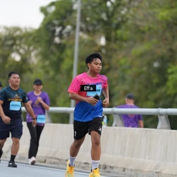 Runner Photo 2736621