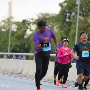 Runner Photo 2736629