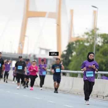 Runner Photo 2736641
