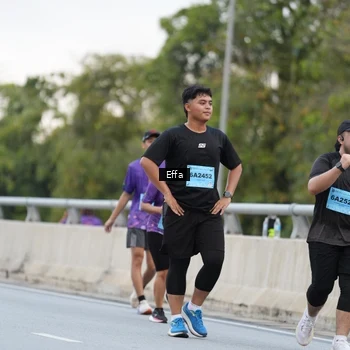 Runner Photo 2736645