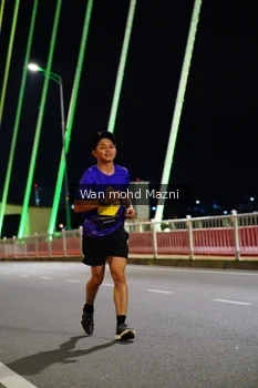 Runner Photo 2736668