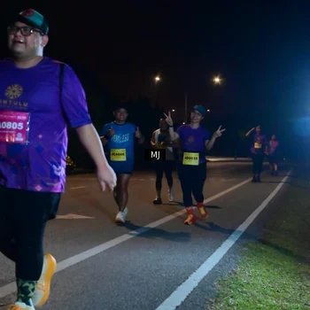 Runner Photo 2736688