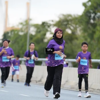 Runner Photo 2736696