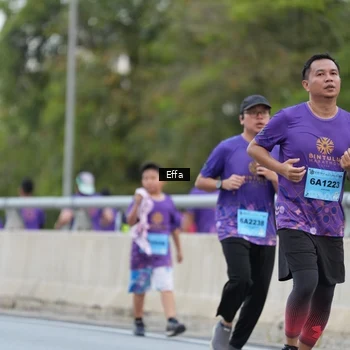 Runner Photo 2736729