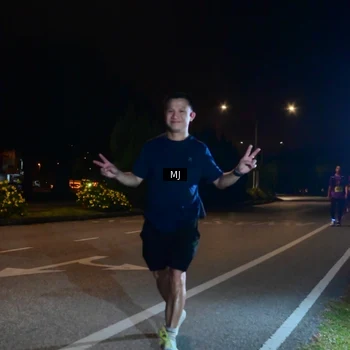 Runner Photo 2736777