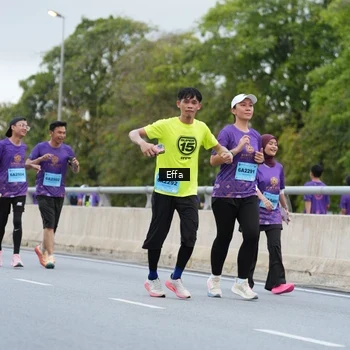 Runner Photo 2736848