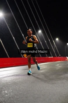 Runner Photo 2736881