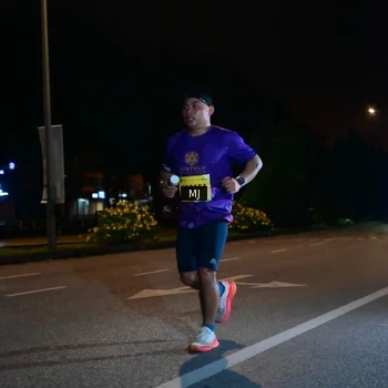 Runner Photo 2737156