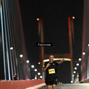 Runner Photo 2739875