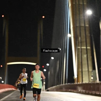 Runner Photo 2739955