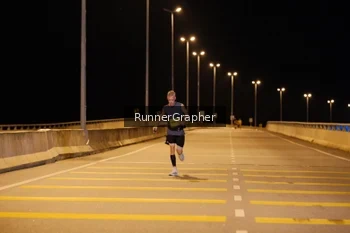 Runner Photo 2740204