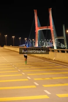 Runner Photo 2740513