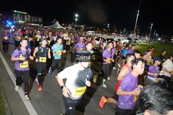 Runner Photo 2741174