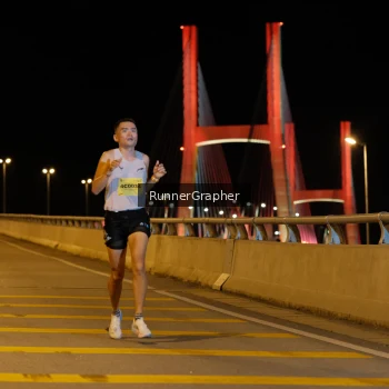 Runner Photo 2741328
